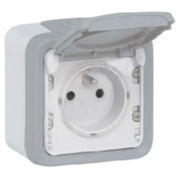 TAK - gniazdko 230V typ E